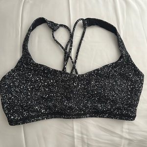 Lululemon sports bra